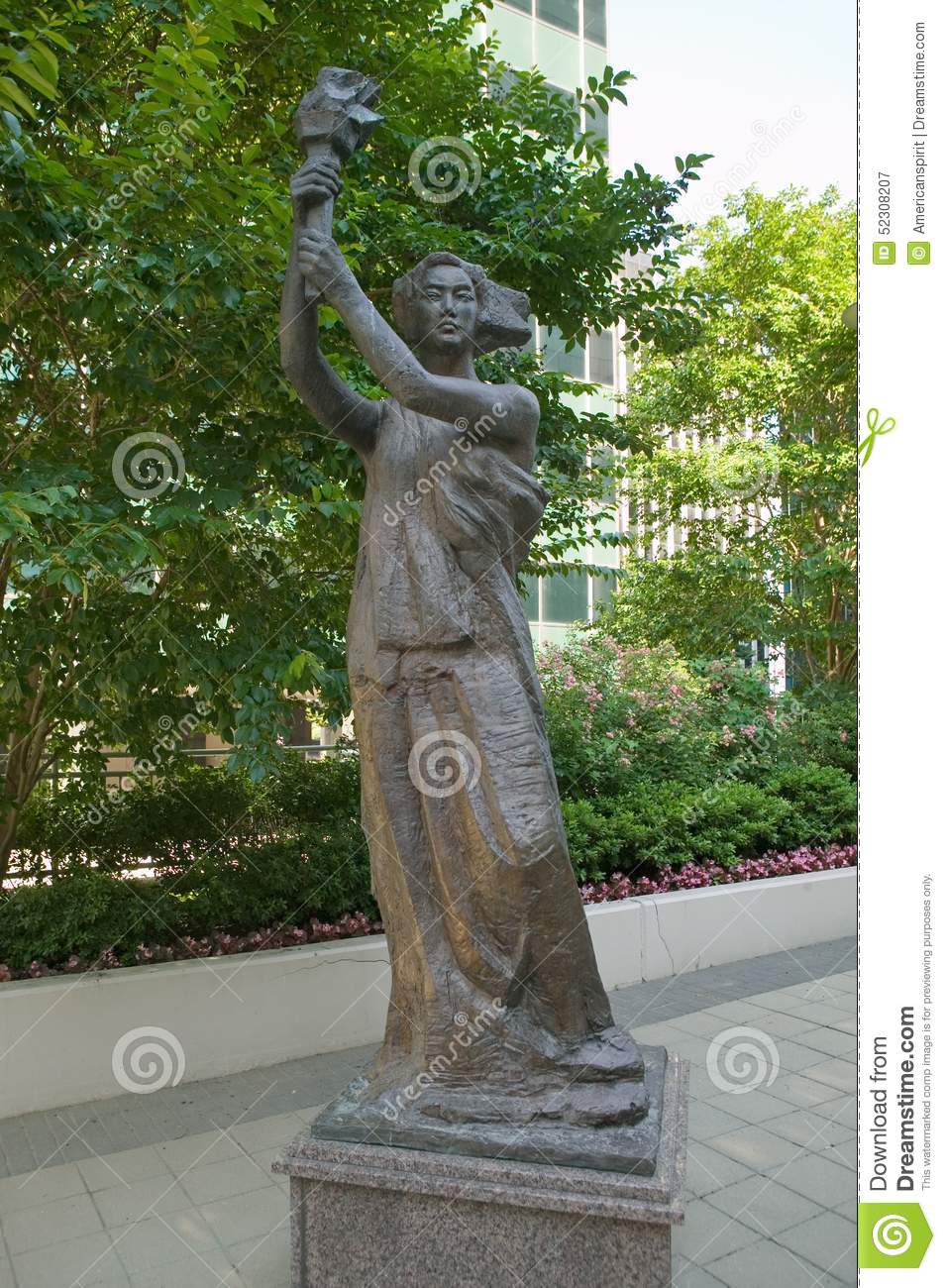 【xingkong体育官网登录】官员考核环保权重上升能扭转唯GDP论吗_时事政治_中公教育网(图1)