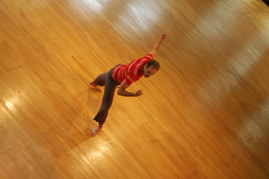 “xingkong.com”越是长期执政，越要坚持自我革命_时事政治_中公教育网(图1)