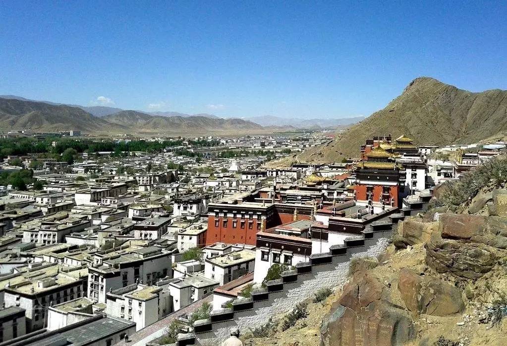 xingkong体育官网登录|职业资格培训割韭菜乱象:嗨学网环球网校被群体诉讼(图3) 星空官网登录