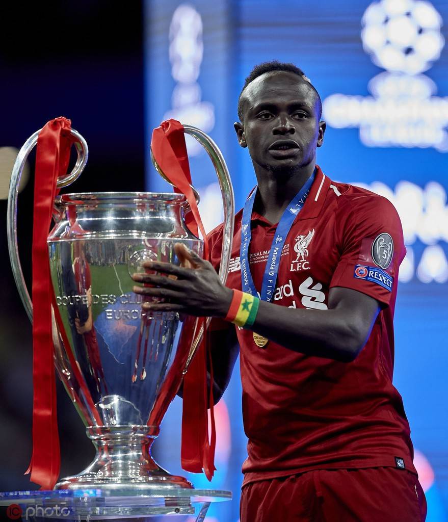 扎里夫“喊话”印度无视美国制裁、购买伊朗原油:咱们之间没有政治问题“星空体育官网”(图2) 扎里夫“喊话”印度无视美国制裁、购买伊朗原油:咱们之间没有政治问题“星空体育官网”(图2)