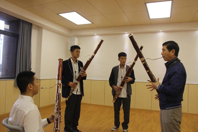 星空体育官网_与法同行 护航少年的你(图2)